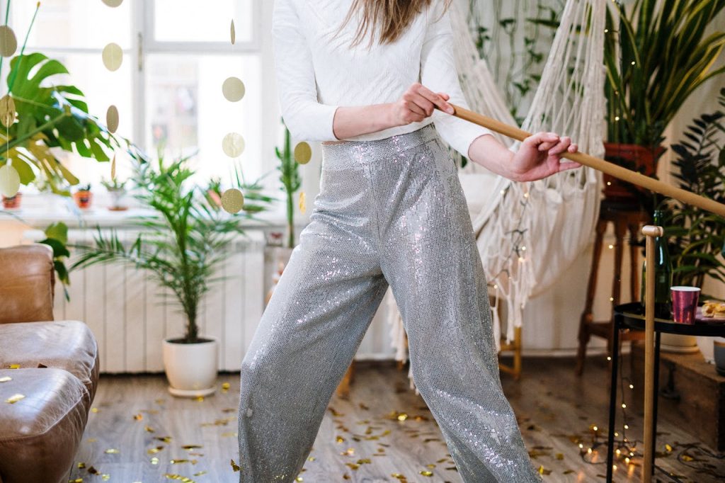 S’habiller pour un réveillon de fin d'année : porter un pantalon
